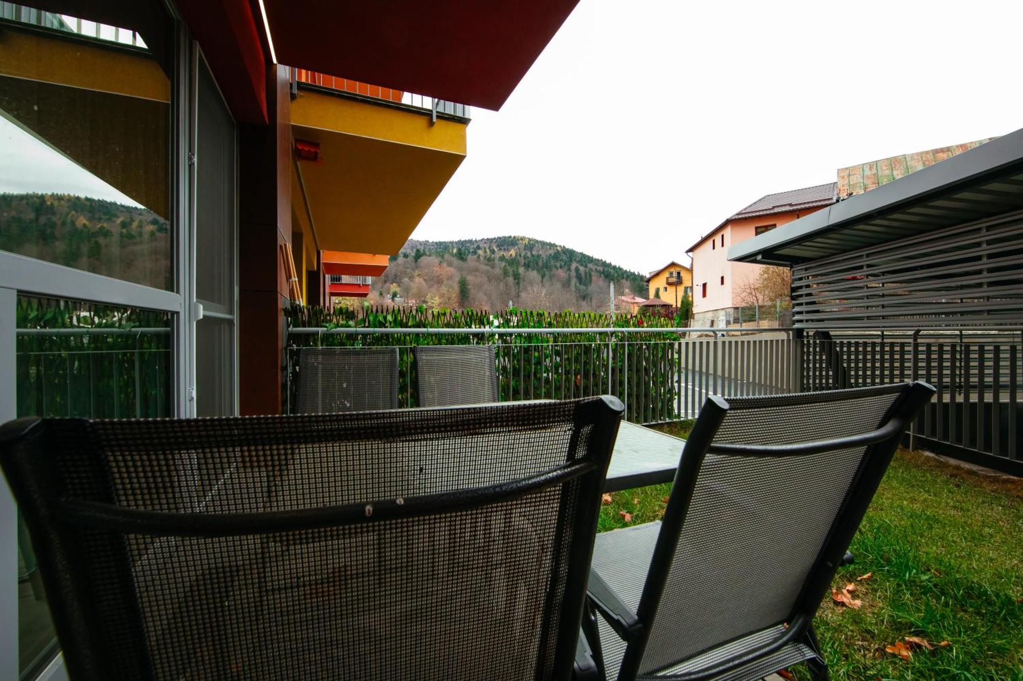 Mountain Retreat Apartment Sinaia Exterior photo